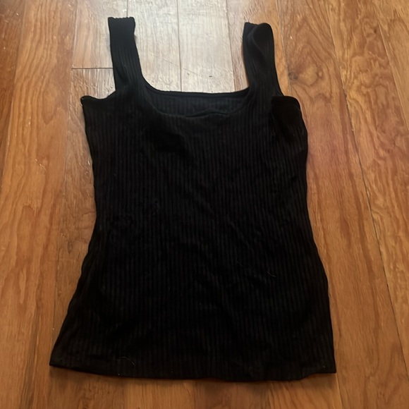 Black Tank Top Shirt - Picture 2 of 3